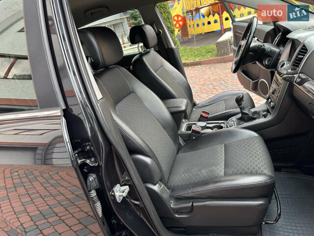 Черный Шевроле Каптива, объемом двигателя 2.38 л и пробегом 210 тыс. км за 11350 $, фото 148 на Automoto.ua