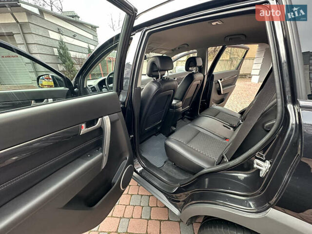 Черный Шевроле Каптива, объемом двигателя 2.38 л и пробегом 210 тыс. км за 11350 $, фото 171 на Automoto.ua