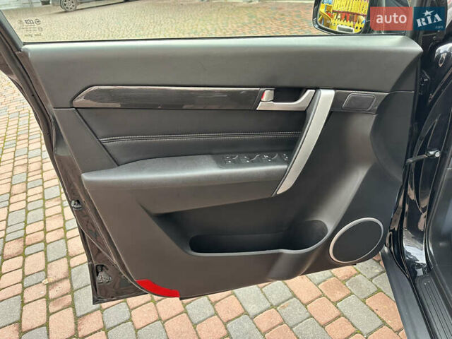 Черный Шевроле Каптива, объемом двигателя 2.38 л и пробегом 210 тыс. км за 11350 $, фото 129 на Automoto.ua