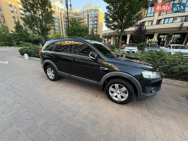 Черный Шевроле Каптива, объемом двигателя 2.23 л и пробегом 133 тыс. км за 13200 $, фото 9 на Automoto.ua