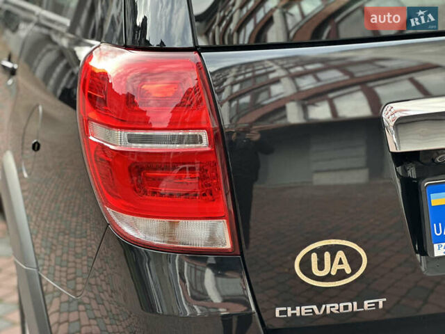 Черный Шевроле Каптива, объемом двигателя 2.38 л и пробегом 210 тыс. км за 11350 $, фото 38 на Automoto.ua