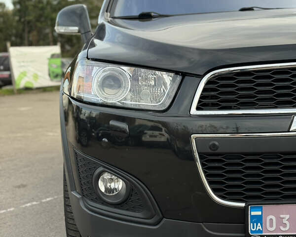 Черный Шевроле Каптива, объемом двигателя 2.23 л и пробегом 200 тыс. км за 11999 $, фото 9 на Automoto.ua