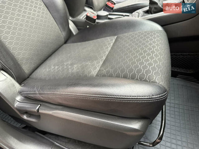 Черный Шевроле Каптива, объемом двигателя 2.38 л и пробегом 210 тыс. км за 11350 $, фото 155 на Automoto.ua