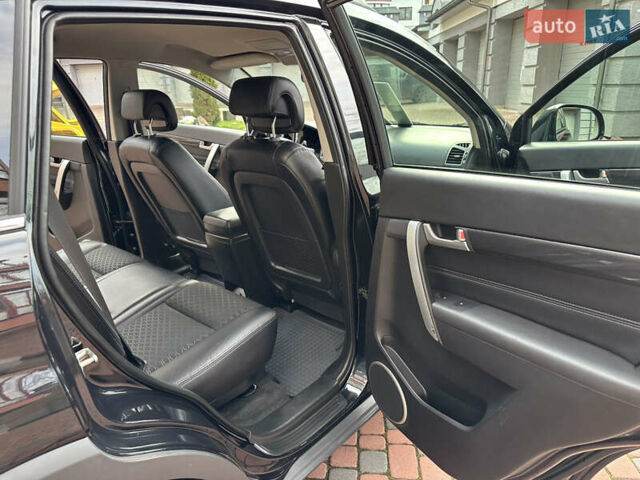 Черный Шевроле Каптива, объемом двигателя 2.38 л и пробегом 210 тыс. км за 11350 $, фото 176 на Automoto.ua