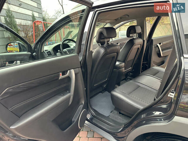 Черный Шевроле Каптива, объемом двигателя 2.38 л и пробегом 210 тыс. км за 11350 $, фото 163 на Automoto.ua