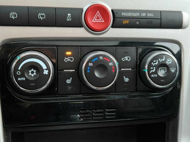 Черный Шевроле Каптива, объемом двигателя 2.4 л и пробегом 168 тыс. км за 9200 $, фото 15 на Automoto.ua