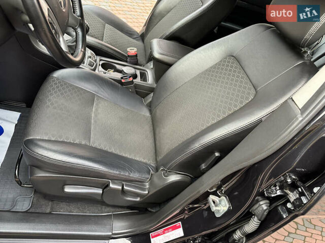 Черный Шевроле Каптива, объемом двигателя 2.38 л и пробегом 210 тыс. км за 11350 $, фото 130 на Automoto.ua