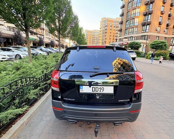Черный Шевроле Каптива, объемом двигателя 2.23 л и пробегом 133 тыс. км за 13200 $, фото 5 на Automoto.ua