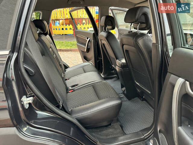 Черный Шевроле Каптива, объемом двигателя 2.38 л и пробегом 210 тыс. км за 11350 $, фото 177 на Automoto.ua