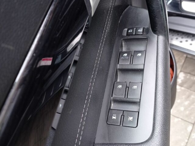 Черный Шевроле Каптива, объемом двигателя 2.2 л и пробегом 147 тыс. км за 12500 $, фото 7 на Automoto.ua