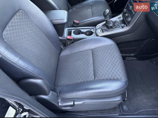 Черный Шевроле Каптива, объемом двигателя 2.23 л и пробегом 133 тыс. км за 13200 $, фото 14 на Automoto.ua