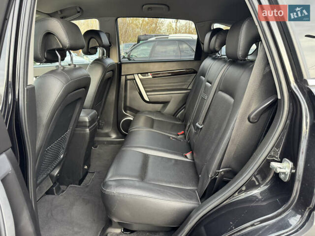 Черный Шевроле Каптива, объемом двигателя 2.23 л и пробегом 200 тыс. км за 11999 $, фото 16 на Automoto.ua