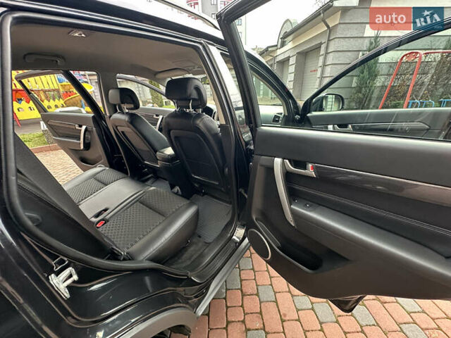 Черный Шевроле Каптива, объемом двигателя 2.38 л и пробегом 210 тыс. км за 11350 $, фото 181 на Automoto.ua