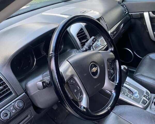 Черный Шевроле Каптива, объемом двигателя 2.2 л и пробегом 233 тыс. км за 12750 $, фото 9 на Automoto.ua