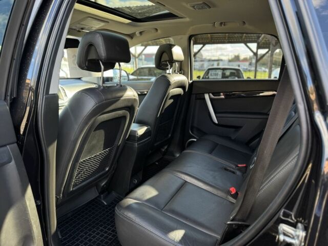 Черный Шевроле Каптива, объемом двигателя 0 л и пробегом 242 тыс. км за 12750 $, фото 6 на Automoto.ua