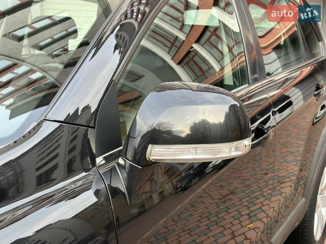 Черный Шевроле Каптива, объемом двигателя 2.38 л и пробегом 210 тыс. км за 11350 $, фото 70 на Automoto.ua