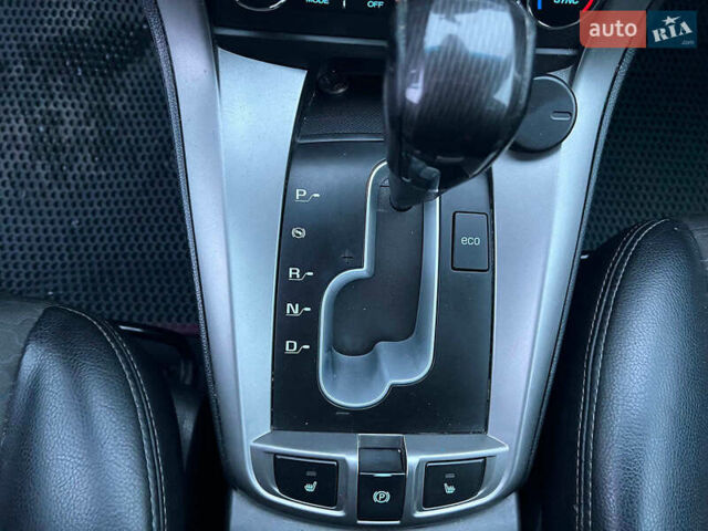 Черный Шевроле Каптива, объемом двигателя 2.2 л и пробегом 157 тыс. км за 12990 $, фото 22 на Automoto.ua