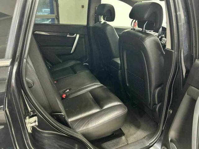 Черный Шевроле Каптива, объемом двигателя 2.2 л и пробегом 125 тыс. км за 11958 $, фото 7 на Automoto.ua