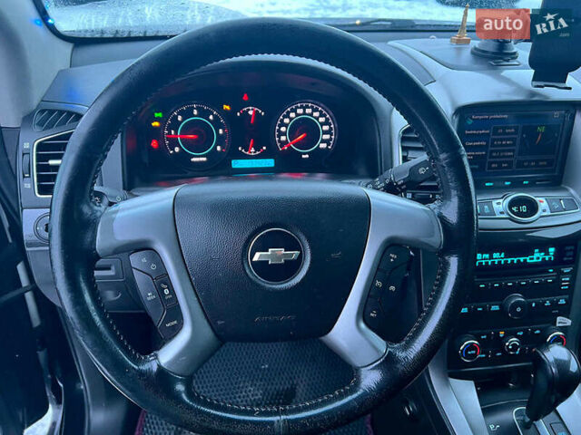 Черный Шевроле Каптива, объемом двигателя 2.2 л и пробегом 157 тыс. км за 12990 $, фото 19 на Automoto.ua