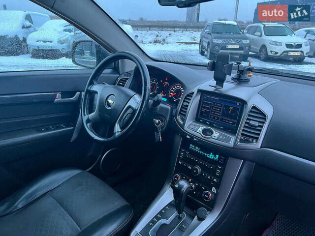 Черный Шевроле Каптива, объемом двигателя 2.2 л и пробегом 157 тыс. км за 12990 $, фото 35 на Automoto.ua