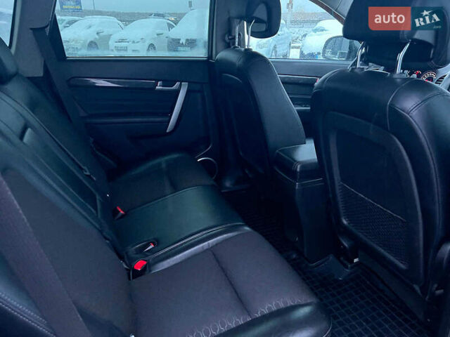 Черный Шевроле Каптива, объемом двигателя 2.2 л и пробегом 157 тыс. км за 12990 $, фото 31 на Automoto.ua