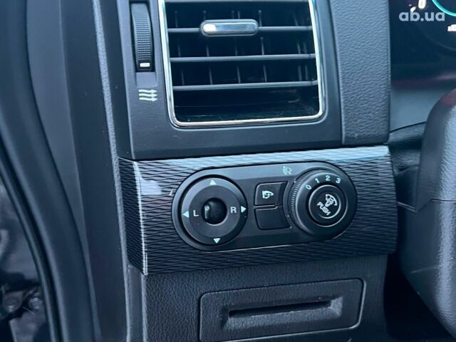 Черный Шевроле Каптива, объемом двигателя 2.2 л и пробегом 157 тыс. км за 12990 $, фото 17 на Automoto.ua