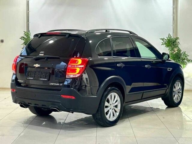 Черный Шевроле Каптива, объемом двигателя 2.2 л и пробегом 125 тыс. км за 11958 $, фото 11 на Automoto.ua