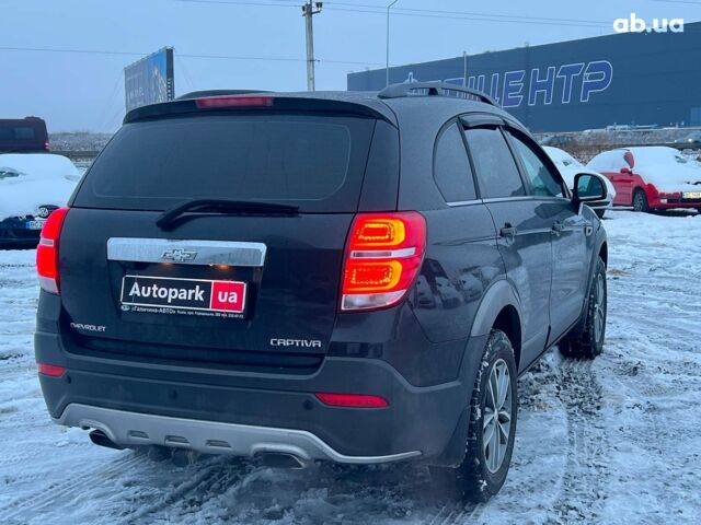 Черный Шевроле Каптива, объемом двигателя 2.2 л и пробегом 157 тыс. км за 12990 $, фото 9 на Automoto.ua