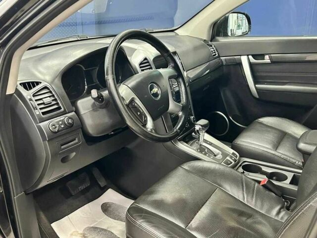 Черный Шевроле Каптива, объемом двигателя 2.2 л и пробегом 125 тыс. км за 11958 $, фото 3 на Automoto.ua