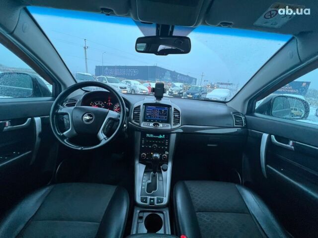 Черный Шевроле Каптива, объемом двигателя 2.2 л и пробегом 157 тыс. км за 12990 $, фото 30 на Automoto.ua