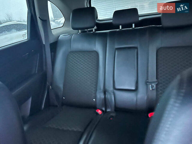 Черный Шевроле Каптива, объемом двигателя 2.2 л и пробегом 157 тыс. км за 12990 $, фото 26 на Automoto.ua