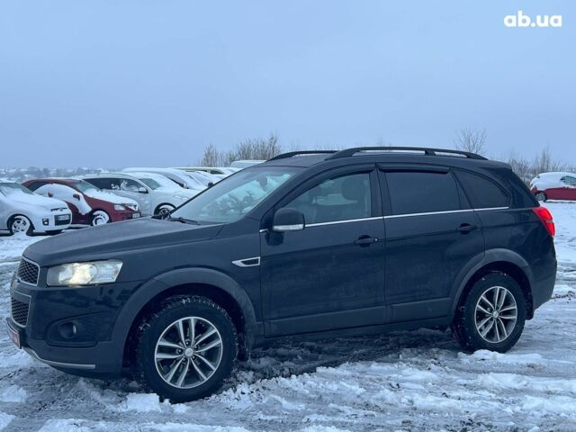 Черный Шевроле Каптива, объемом двигателя 2.2 л и пробегом 157 тыс. км за 12990 $, фото 3 на Automoto.ua