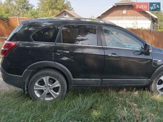 Черный Шевроле Каптива, объемом двигателя 2.2 л и пробегом 290 тыс. км за 8300 $, фото 6 на Automoto.ua