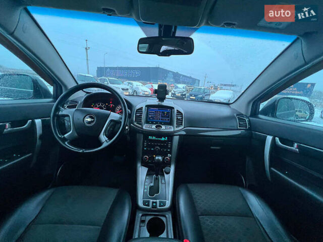 Черный Шевроле Каптива, объемом двигателя 2.2 л и пробегом 157 тыс. км за 12990 $, фото 30 на Automoto.ua