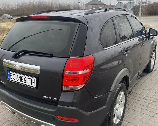 Черный Шевроле Каптива, объемом двигателя 2.4 л и пробегом 177 тыс. км за 11200 $, фото 3 на Automoto.ua