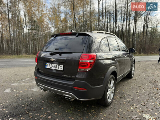 Черный Шевроле Каптива, объемом двигателя 2.2 л и пробегом 113 тыс. км за 12900 $, фото 5 на Automoto.ua