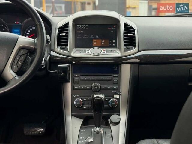 Чорний Шевроле Каптіва, об'ємом двигуна 2.2 л та пробігом 168 тис. км за 13240 $, фото 45 на Automoto.ua