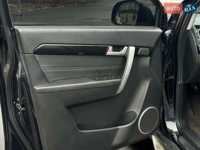 Чорний Шевроле Каптіва, об'ємом двигуна 2.2 л та пробігом 168 тис. км за 13240 $, фото 21 на Automoto.ua