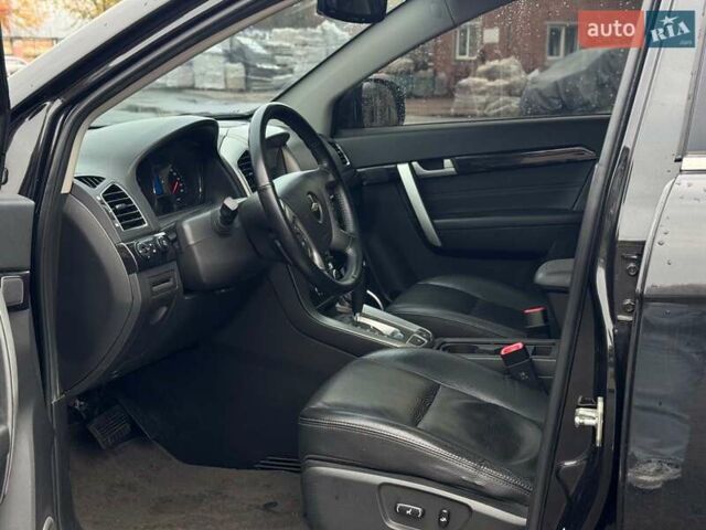 Чорний Шевроле Каптіва, об'ємом двигуна 2.2 л та пробігом 168 тис. км за 13240 $, фото 18 на Automoto.ua