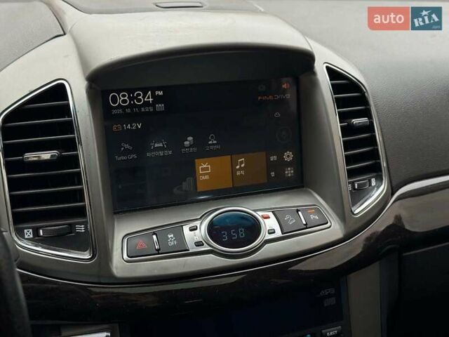 Чорний Шевроле Каптіва, об'ємом двигуна 2.2 л та пробігом 168 тис. км за 13240 $, фото 29 на Automoto.ua