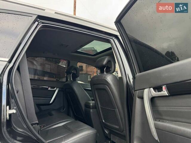 Чорний Шевроле Каптіва, об'ємом двигуна 2.2 л та пробігом 168 тис. км за 13240 $, фото 49 на Automoto.ua