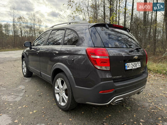 Черный Шевроле Каптива, объемом двигателя 2.2 л и пробегом 113 тыс. км за 12900 $, фото 7 на Automoto.ua