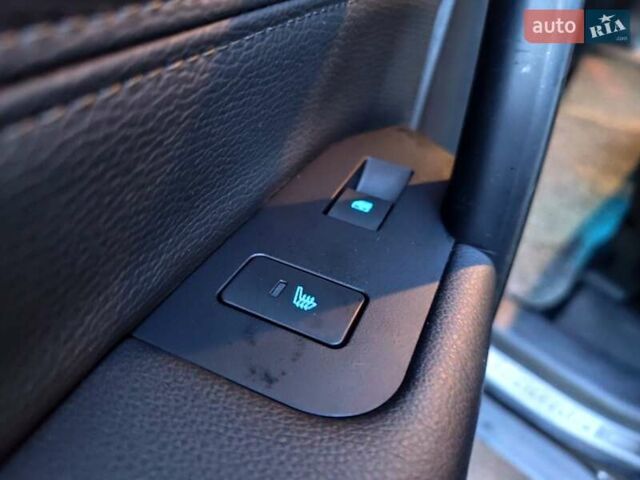 Чорний Шевроле Каптіва, об'ємом двигуна 2.23 л та пробігом 124 тис. км за 14700 $, фото 18 на Automoto.ua