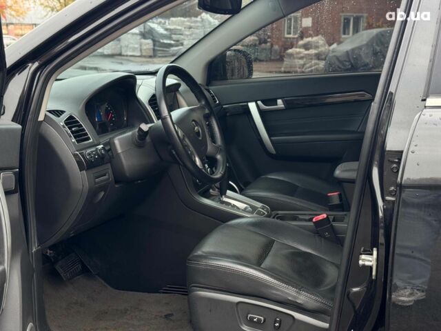 Чорний Шевроле Каптіва, об'ємом двигуна 2.2 л та пробігом 168 тис. км за 13240 $, фото 18 на Automoto.ua