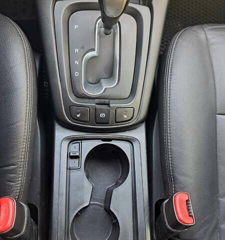 Черный Шевроле Каптива, объемом двигателя 2.23 л и пробегом 98 тыс. км за 16000 $, фото 29 на Automoto.ua