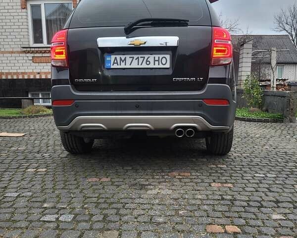 Черный Шевроле Каптива, объемом двигателя 2 л и пробегом 164 тыс. км за 13500 $, фото 4 на Automoto.ua