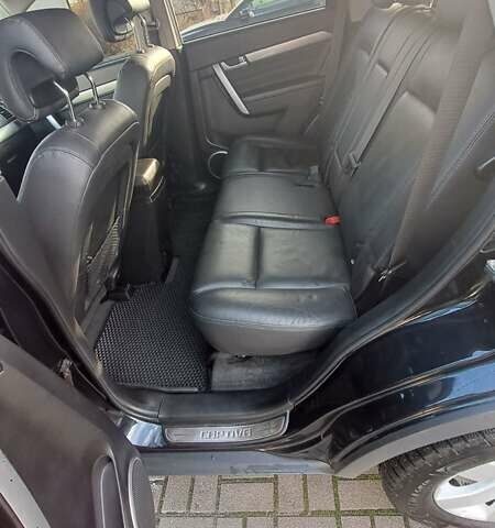 Черный Шевроле Каптива, объемом двигателя 2.23 л и пробегом 98 тыс. км за 16000 $, фото 20 на Automoto.ua