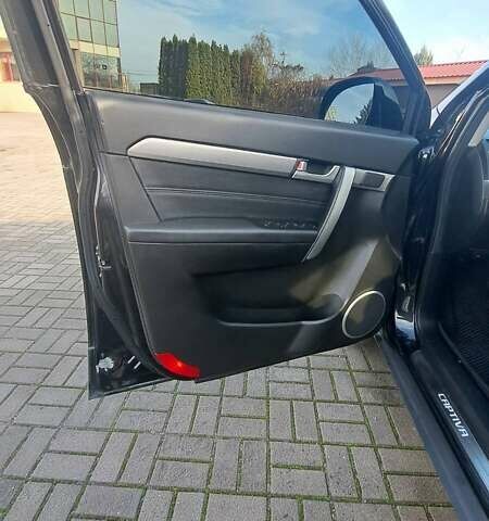 Черный Шевроле Каптива, объемом двигателя 2.23 л и пробегом 98 тыс. км за 16000 $, фото 12 на Automoto.ua