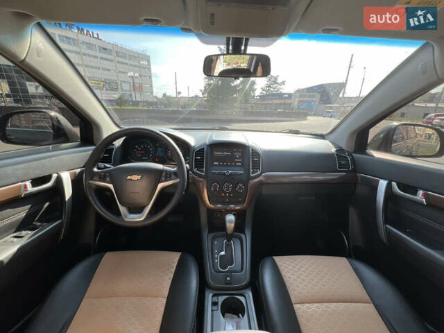 Черный Шевроле Каптива, объемом двигателя 2.38 л и пробегом 135 тыс. км за 12200 $, фото 15 на Automoto.ua