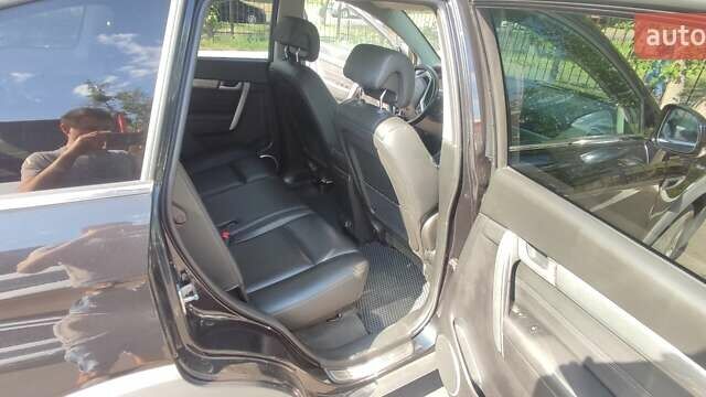 Черный Шевроле Каптива, объемом двигателя 2.23 л и пробегом 242 тыс. км за 15200 $, фото 21 на Automoto.ua